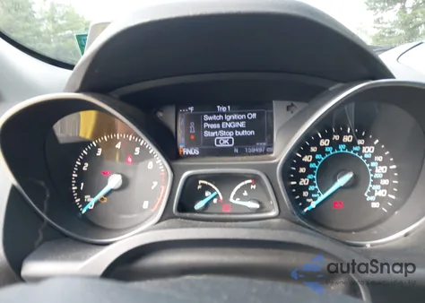 2013 Ford Escape Titanium z USA, uszkodzony, nr VIN 1FMCU9J92DUA57927